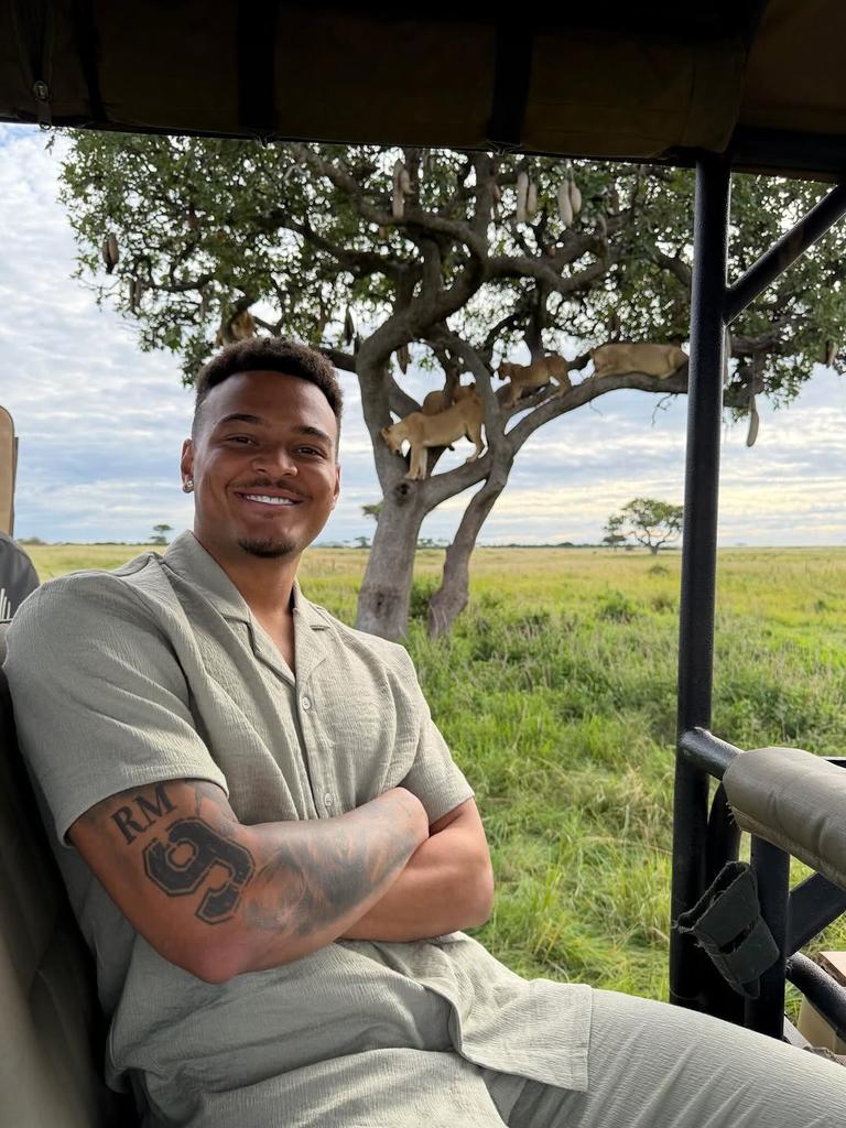 20-day Kenya and Uganda thrilling vacation